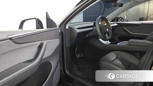 Tesla Model Y id 4400262 из Кореи 20