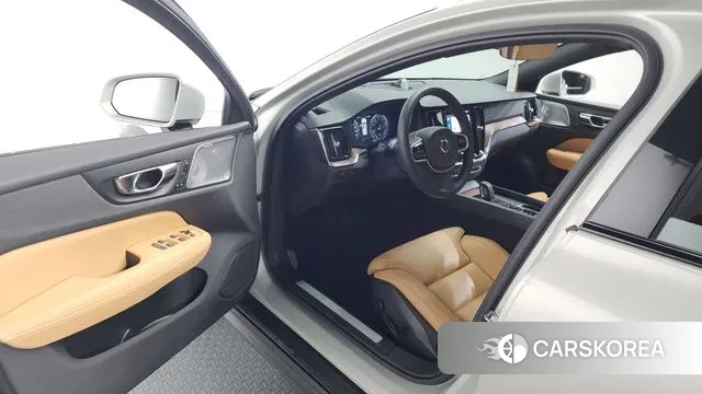 Volvo V60 Cross-Country 2nd Generation id 3771737 из Кореи 20