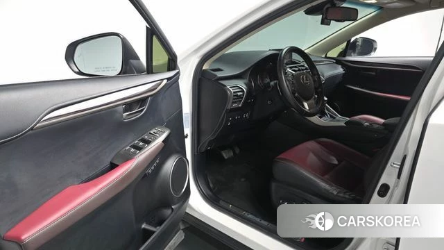 Lexus NX300h id 3845254 из Кореи 20