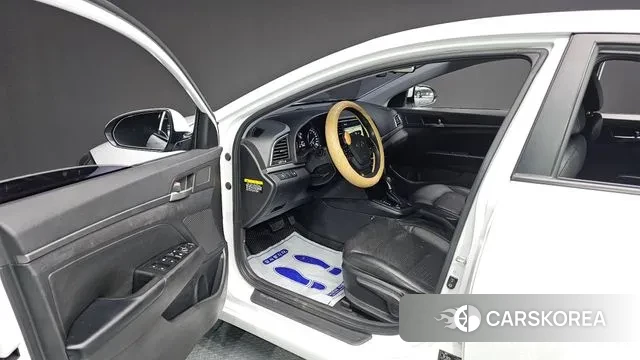 Hyundai Avante AD id 3254324 из Кореи 20