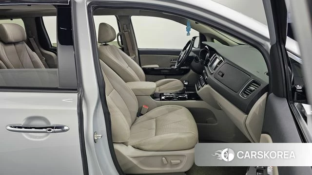 Kia The New Carnival id 3808176 из Кореи 20