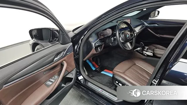 BMW 5 Series (G30) id 3016325 из Кореи 20