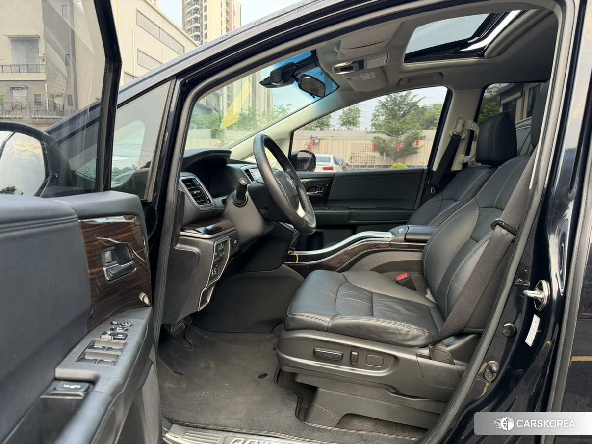Honda Odyssey id 4455475 из Китая 36