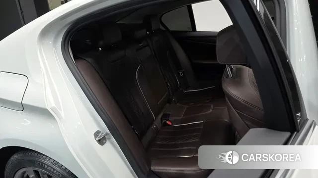 BMW 5 Series (G30) id 3499619 из Кореи 20