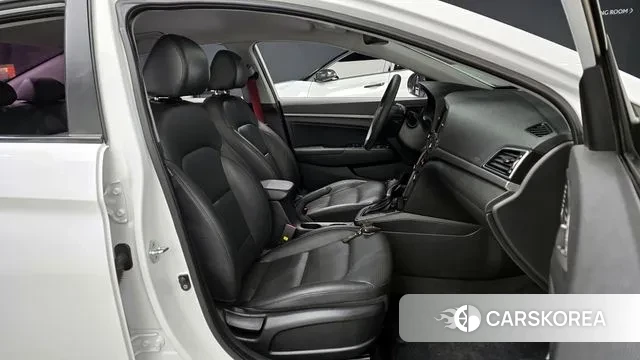 Hyundai Avante AD id 3656927 из Кореи 20