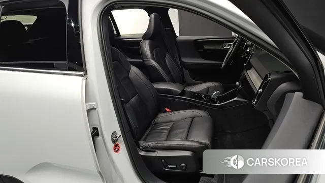 Volvo XC40 id 3426841 из Кореи 20