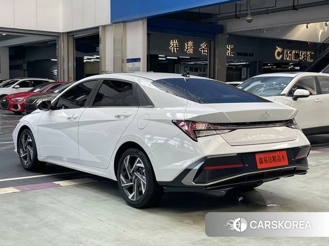Hyundai Elantra id 4258145 из Китая 18