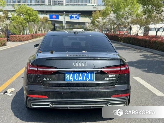 Audi A6L id 4272907 из Китая 10