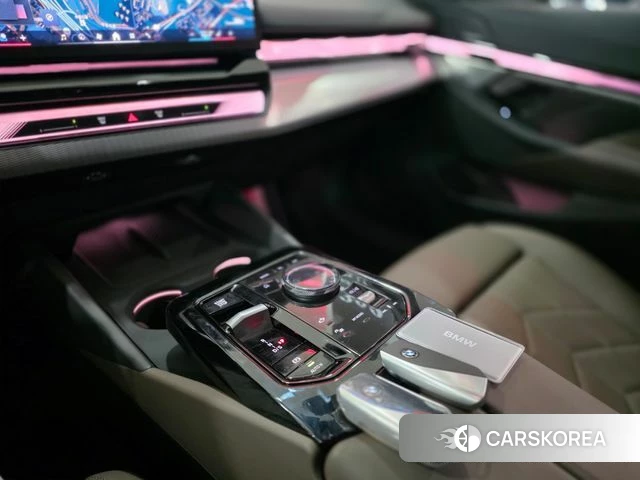 BMW 5 Series (G60) id 4427198 из Кореи 15
