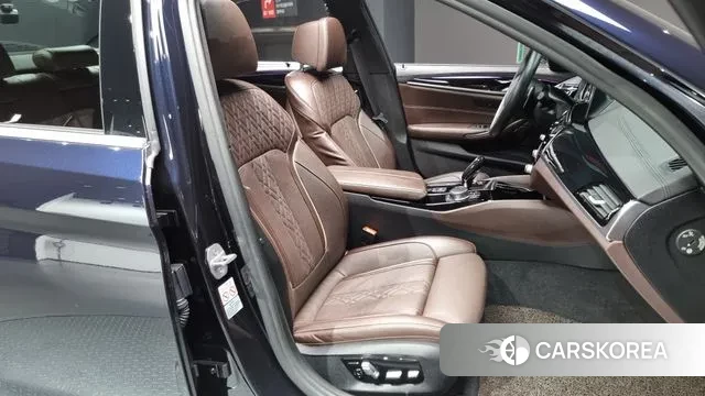 BMW 5 Series (G30) id 3345240 из Кореи 20