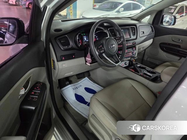 Kia All New Carnival id 4285950 из Кореи 20