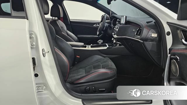 Kia Stinger Meister id 3811887 из Кореи 20