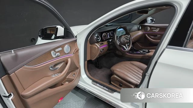 Mercedes-Benz E-Class W213 id 4269126 из Кореи 30