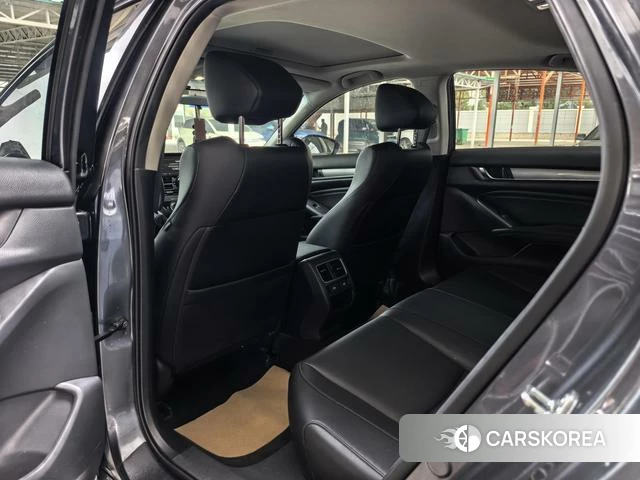 Honda Accord id 4213057 из Китая 15