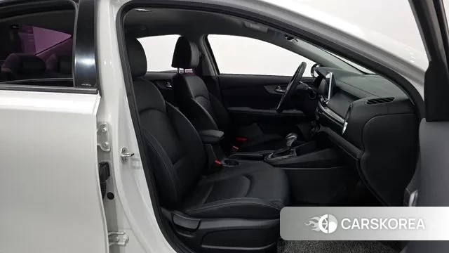 Kia Come New K3 id 3753974 из Кореи 20