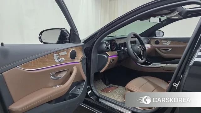 Mercedes-Benz E-Class W213 id 3654145 из Кореи 20