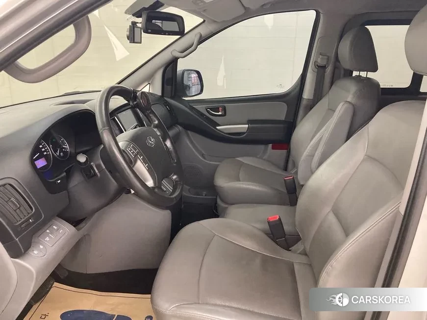 Hyundai The New Grand Starex id 1136113 из Кореи 20
