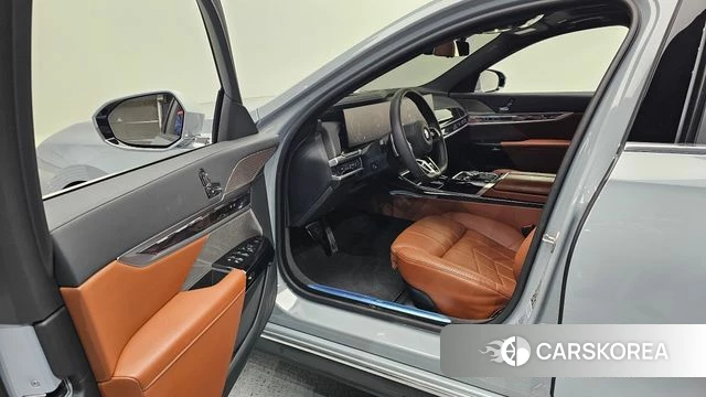 BMW 7 Series (G70) id 3891150 из Кореи 20