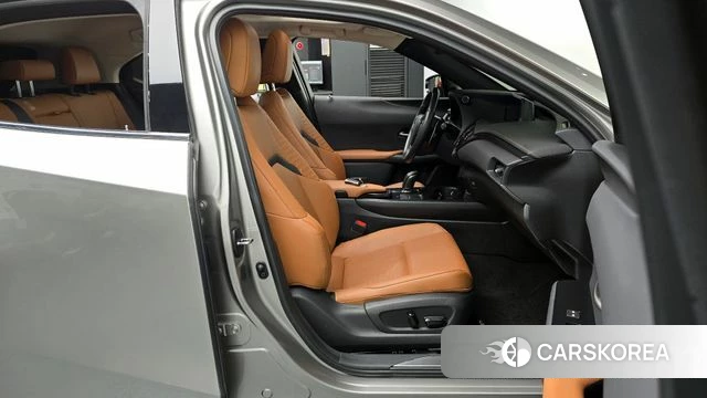 Lexus UX300e id 4316208 из Кореи 33