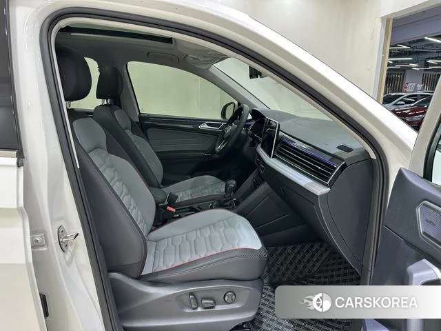 Volkswagen Tiguan L id 4278359 из Китая 15