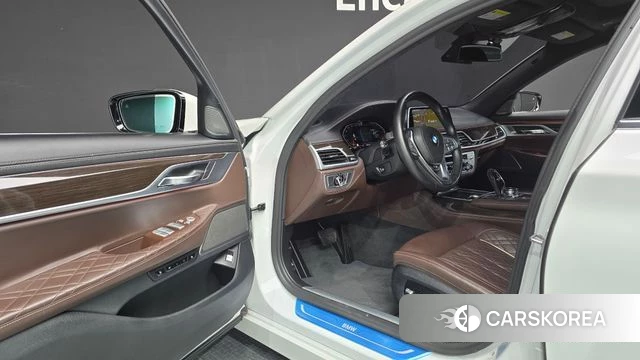 BMW 7 Series (G11) id 4225151 из Кореи 33