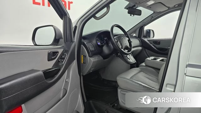 Hyundai The New Grand Starex id 4642739 из Кореи 30