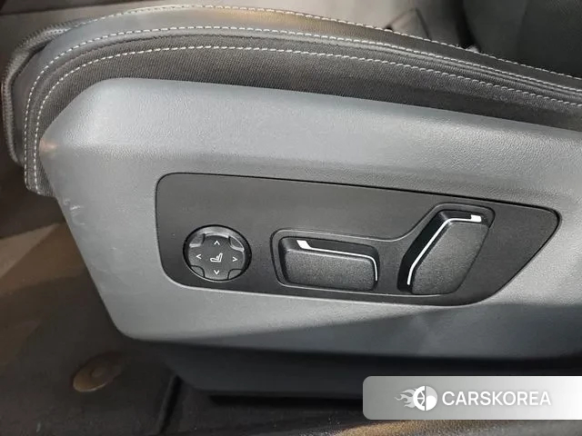 BMW 5 Series (G60) id 3036470 из Кореи 19