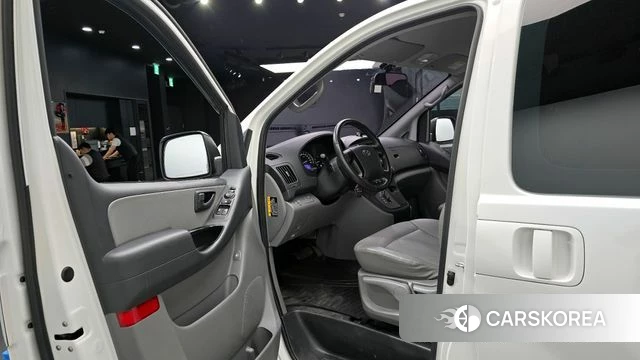 Hyundai The New Grand Starex id 3898842 из Кореи 20