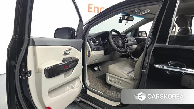 Kia The New Carnival id 4667624 из Кореи 36