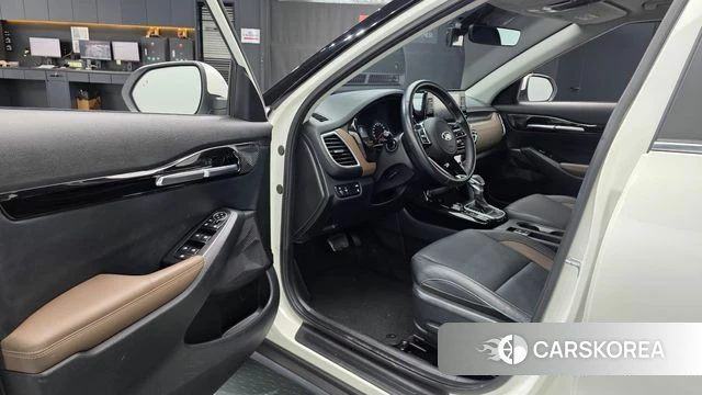 Kia Seltos id 4268674 из Кореи 20