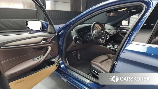 BMW 5 Series (G30) id 3601441 из Кореи 20