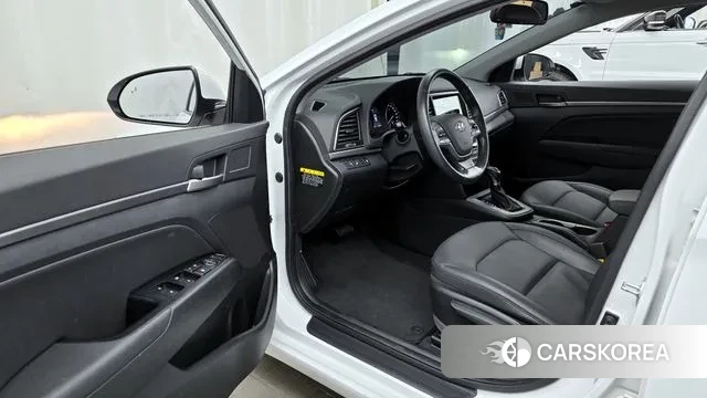 Hyundai Avante AD id 3779221 из Кореи 20