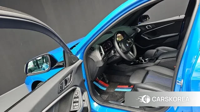 BMW 1 Series (F40) id 3190649 из Кореи 20