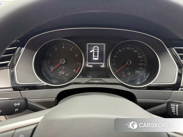 Volkswagen Magotan id 4263185 из Китая 12