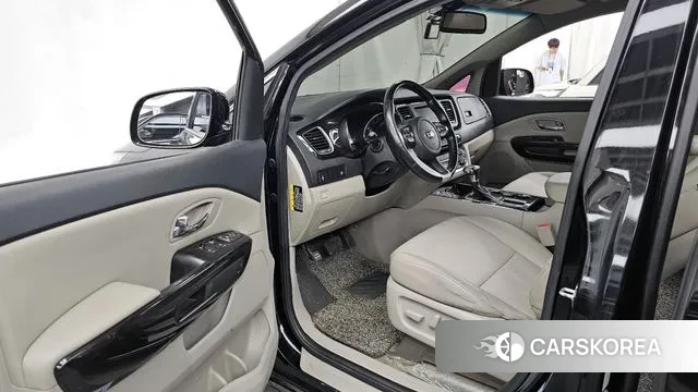 Kia The New Carnival id 2995637 из Кореи 20