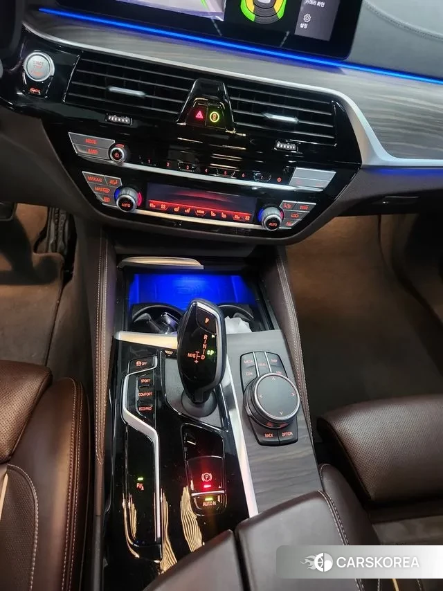 BMW 5 Series (G30) id 3385176 из Кореи 15