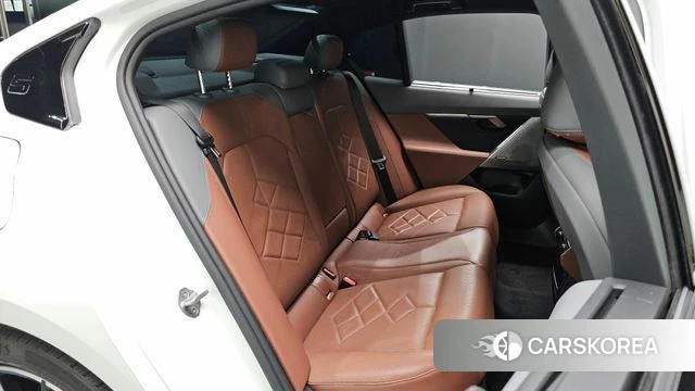 BMW 5 Series (G60) id 4749248 из Кореи 35