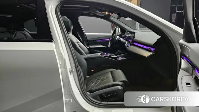 BMW 5 Series (G60) id 3831333 из Кореи 20