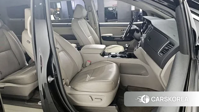 Kia The New Carnival id 2886524 из Кореи 20