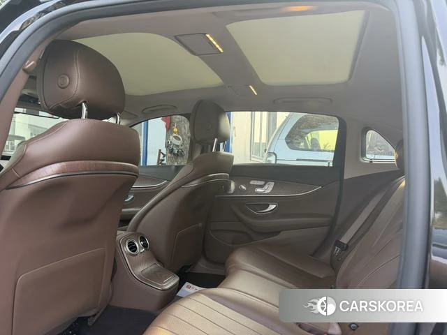 Mercedes-Benz E-class id 4256536 из Китая 14