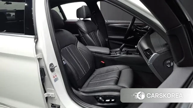 BMW 5 Series (G30) id 3467767 из Кореи 20