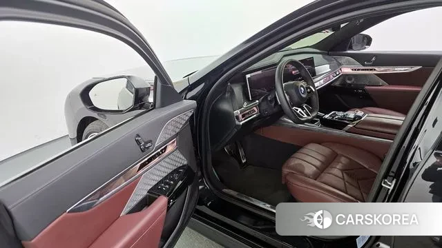 BMW i7 (G70) id 3599974 из Кореи 20