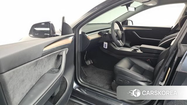 Tesla Model Y id 4421701 из Кореи 31