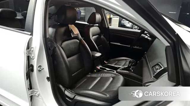 Hyundai Avante AD id 3434655 из Кореи 20