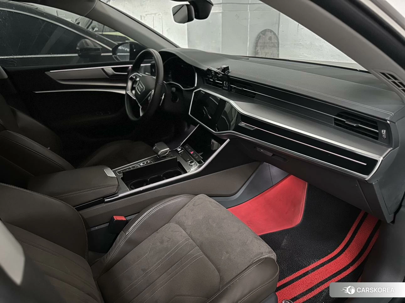 Audi A7L id 4479752 из Китая 17