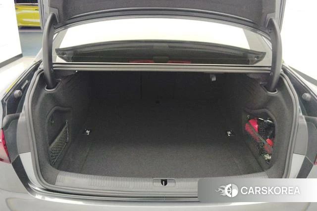 Audi A4L id 3837370 из Китая 17