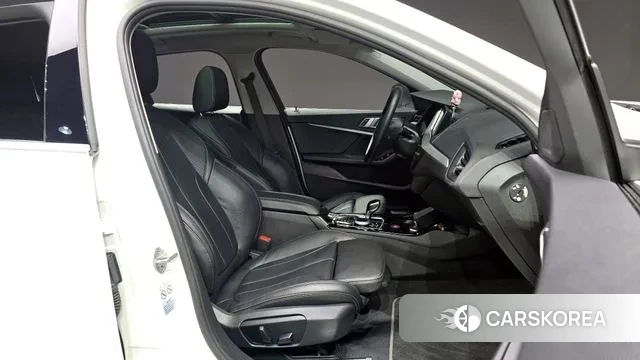 BMW 1 Series (F40) id 3777425 из Кореи 20