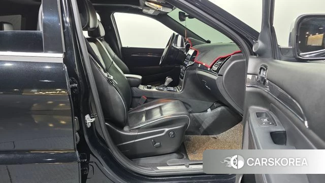 Jeep Grand Cherokee id 3813818 из Кореи 20