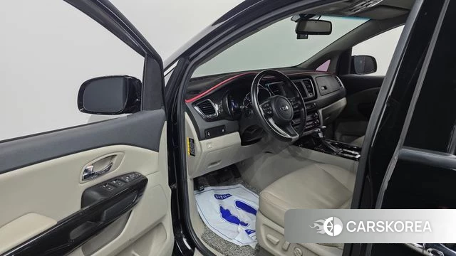 Kia The New Carnival id 4377831 из Кореи 30