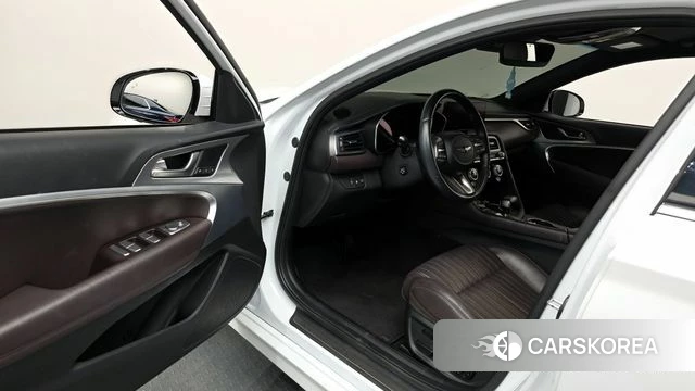 Genesis The New G70 id 3916288 из Кореи 20